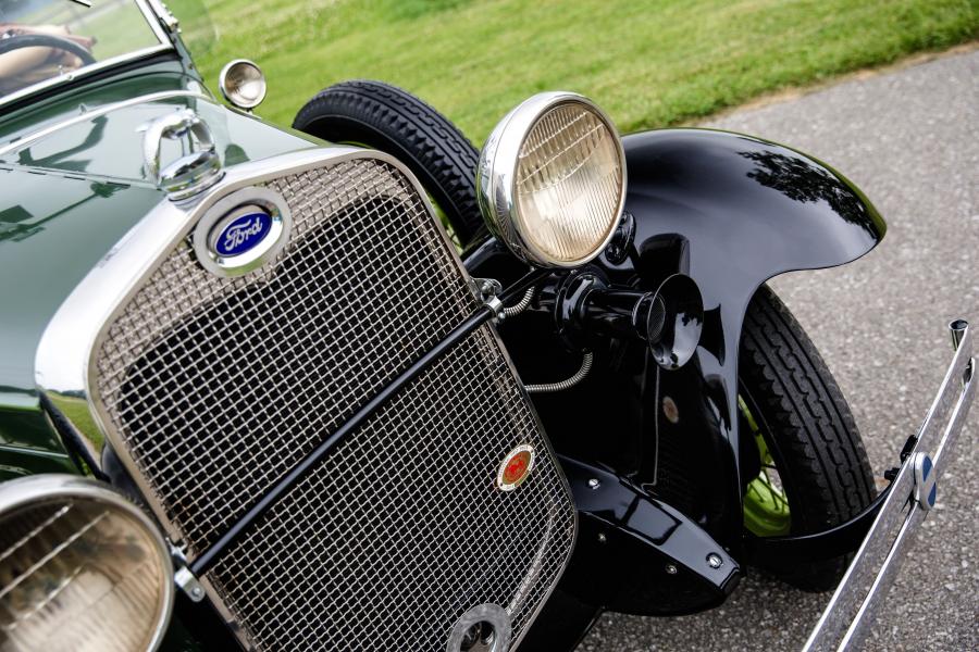 Детали экстерьера Ford Model A Roadster (40B) 1930 года  (фото 2 из 63)